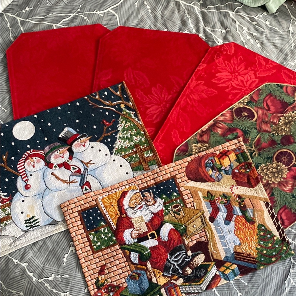 6 Festive Holiday Placemats Set